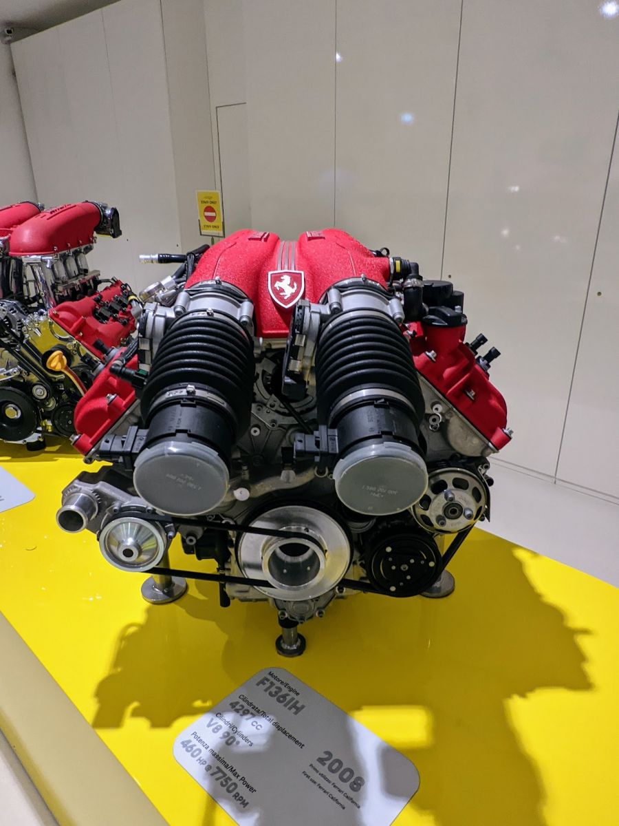 2008 F136 IH engine