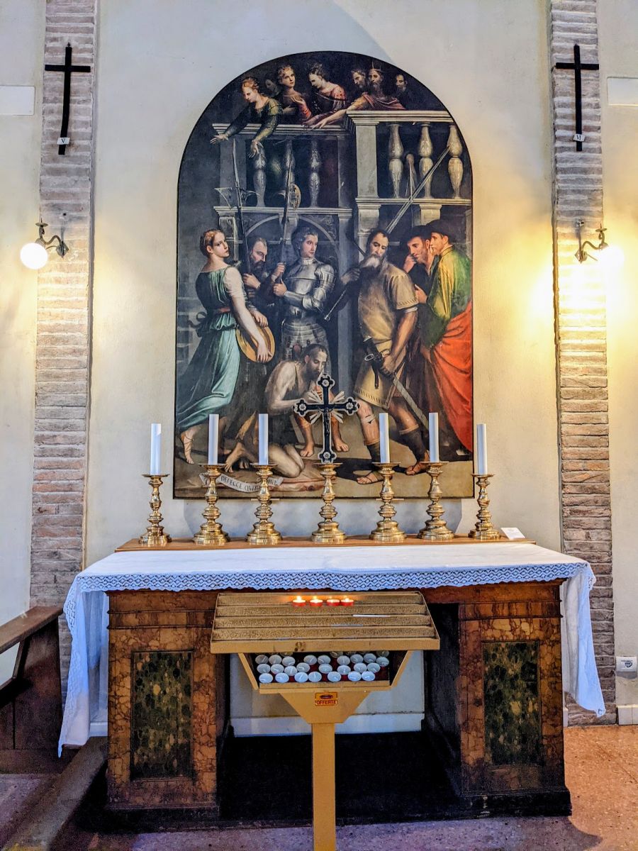 An altar inside Basilica Santuario Santo Stefano